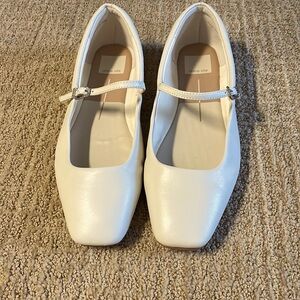 Dolce vita Women’s Reyes ballet flats 8.5